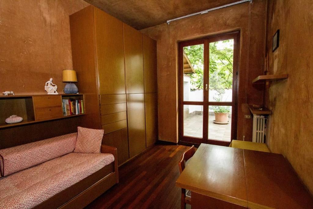 Casa Su Lago Privato A Due Passi Da Milano Segrate Ngoại thất bức ảnh